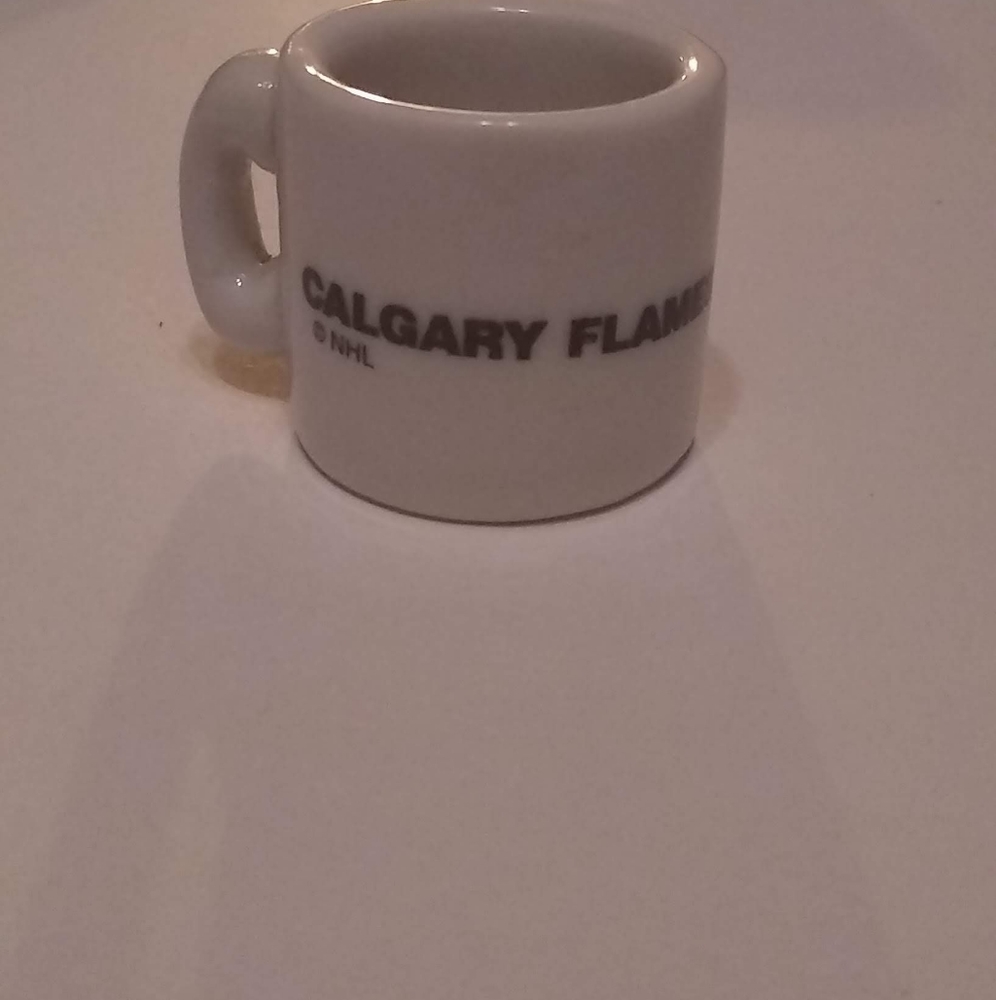 Calgary Flames 1 Inch Mini Mug - Picture 2 of 2